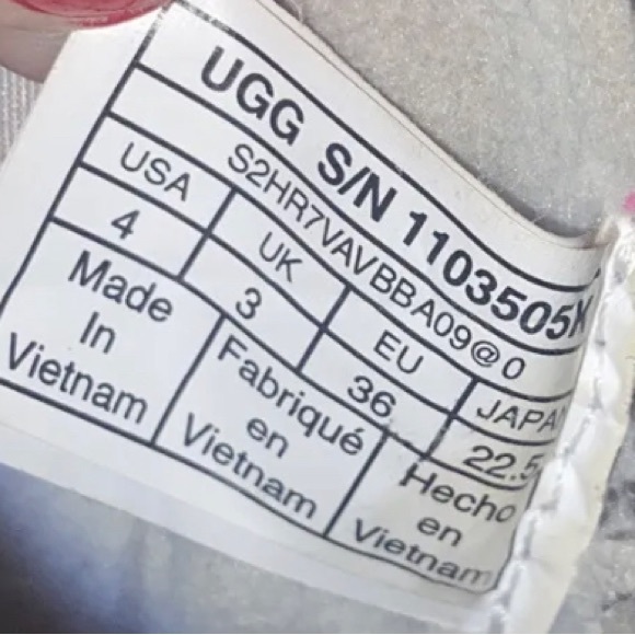 GUC girls UGG Turlock weather boots size 4 - Picture 6 of 9